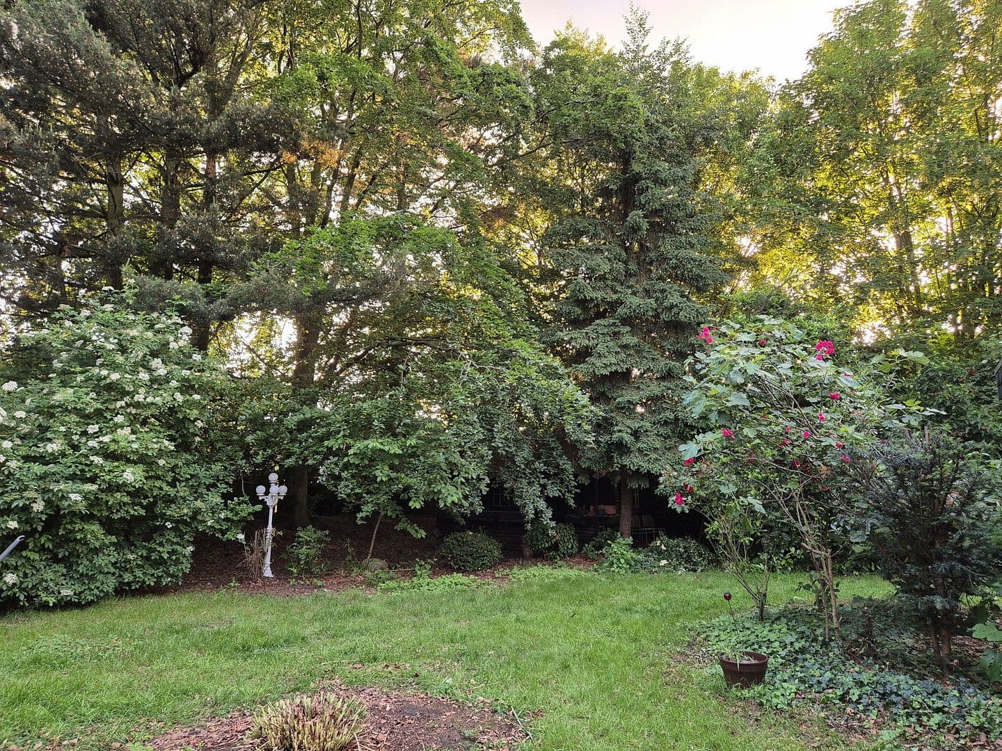 Prodej domu 197 m², pozemek 1.552 m², Korschenbroich, Severní Porýní-Vestfálsko Prodej domu 197 m², pozemek 1.552 m², Korschenbroich, Severní Porýní-Vestfálsko