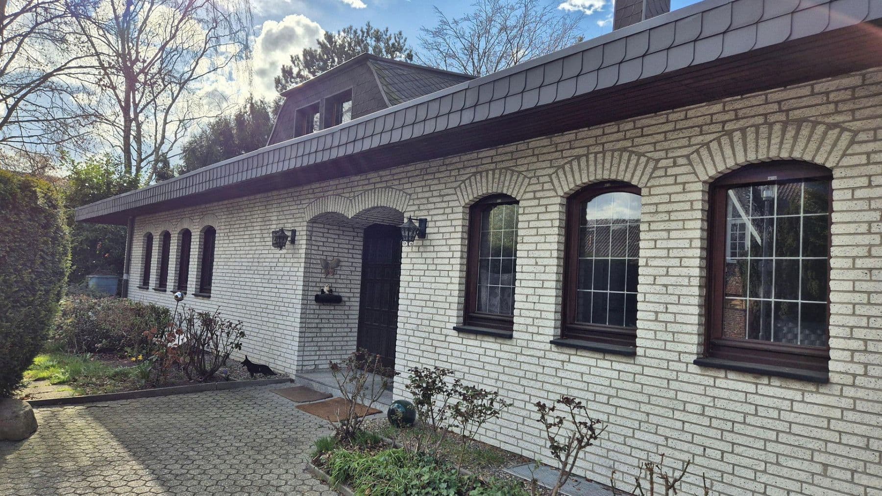 Prodej domu 197 m², pozemek 1.552 m², Korschenbroich, Severní Porýní-Vestfálsko Prodej domu 197 m², pozemek 1.552 m², Korschenbroich, Severní Porýní-Vestfálsko