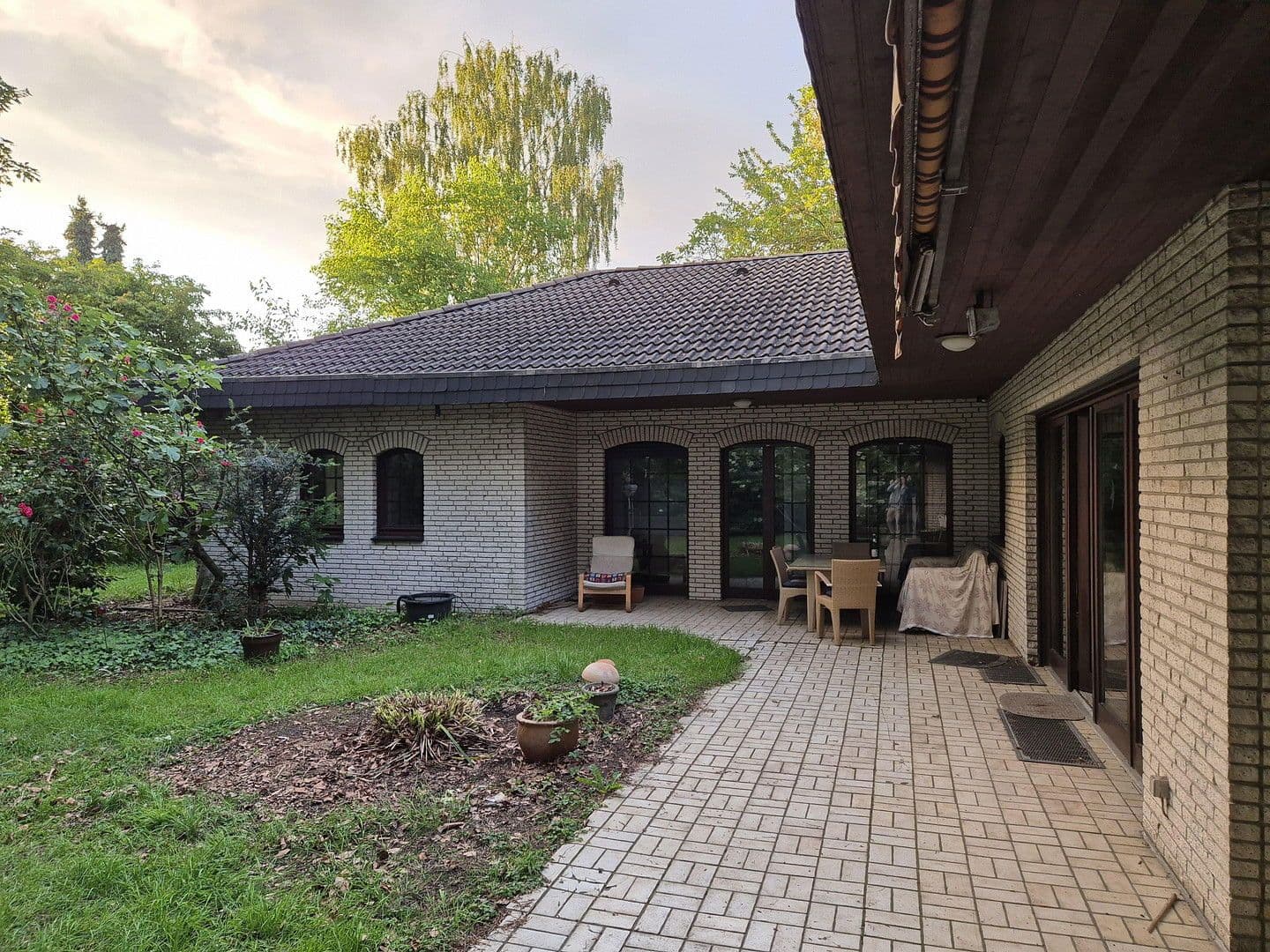 Prodej domu 197 m², pozemek 1.552 m², Korschenbroich, Severní Porýní-Vestfálsko Prodej domu 197 m², pozemek 1.552 m², Korschenbroich, Severní Porýní-Vestfálsko