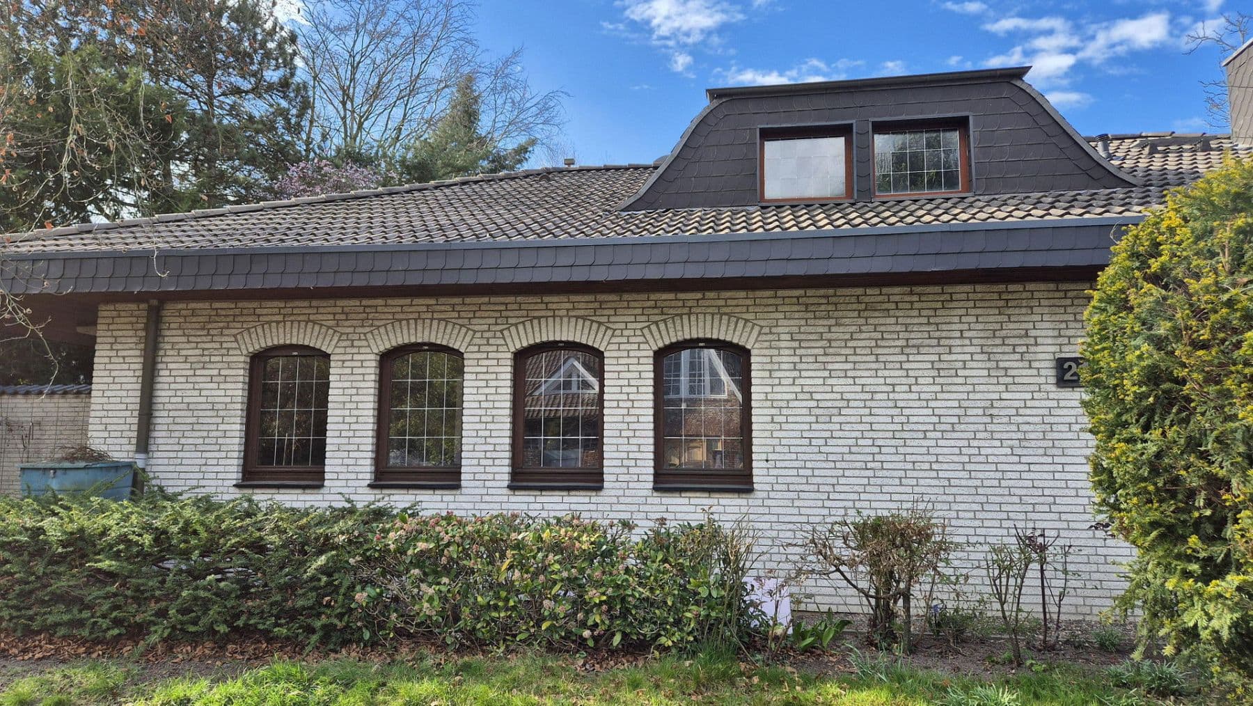 Prodej domu 197 m², pozemek 1.552 m², Korschenbroich, Severní Porýní-Vestfálsko Prodej domu 197 m², pozemek 1.552 m², Korschenbroich, Severní Porýní-Vestfálsko