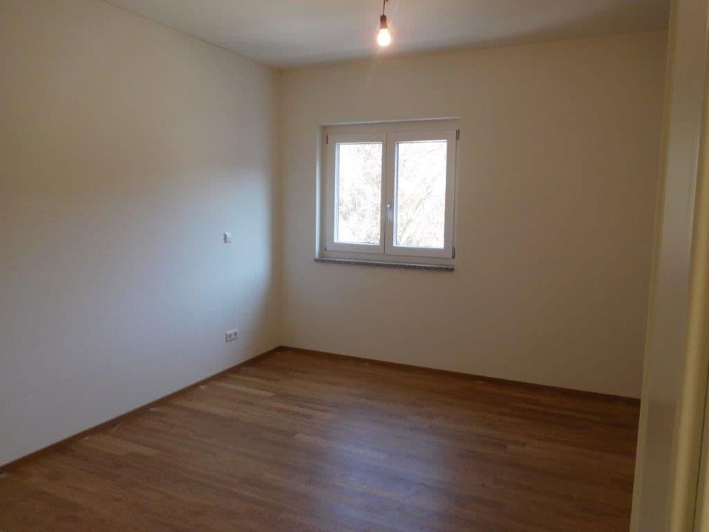Pronájem bytu 2+kk 104 m², Zimmermannstrasse 4a, Laufenburg (Baden), Bádensko-Württembersko Pronájem bytu 2+kk 104 m², Zimmermannstrasse 4a, Laufenburg (Baden), Bádensko-Württembersko