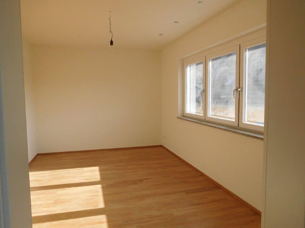 Pronájem bytu 2+kk 104 m², Zimmermannstrasse 4a, Laufenburg (Baden), Bádensko-Württembersko Pronájem bytu 2+kk 104 m², Zimmermannstrasse 4a, Laufenburg (Baden), Bádensko-Württembersko