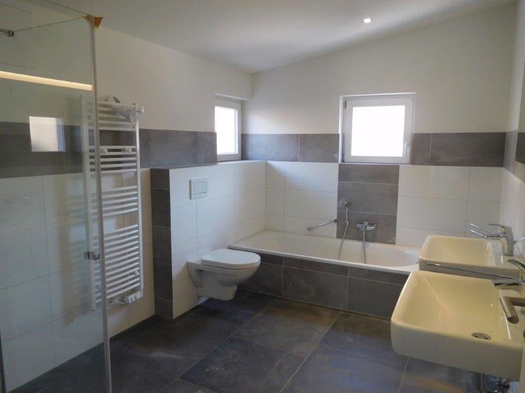 Pronájem bytu 2+kk 104 m², Zimmermannstrasse 4a, Laufenburg (Baden), Bádensko-Württembersko Pronájem bytu 2+kk 104 m², Zimmermannstrasse 4a, Laufenburg (Baden), Bádensko-Württembersko