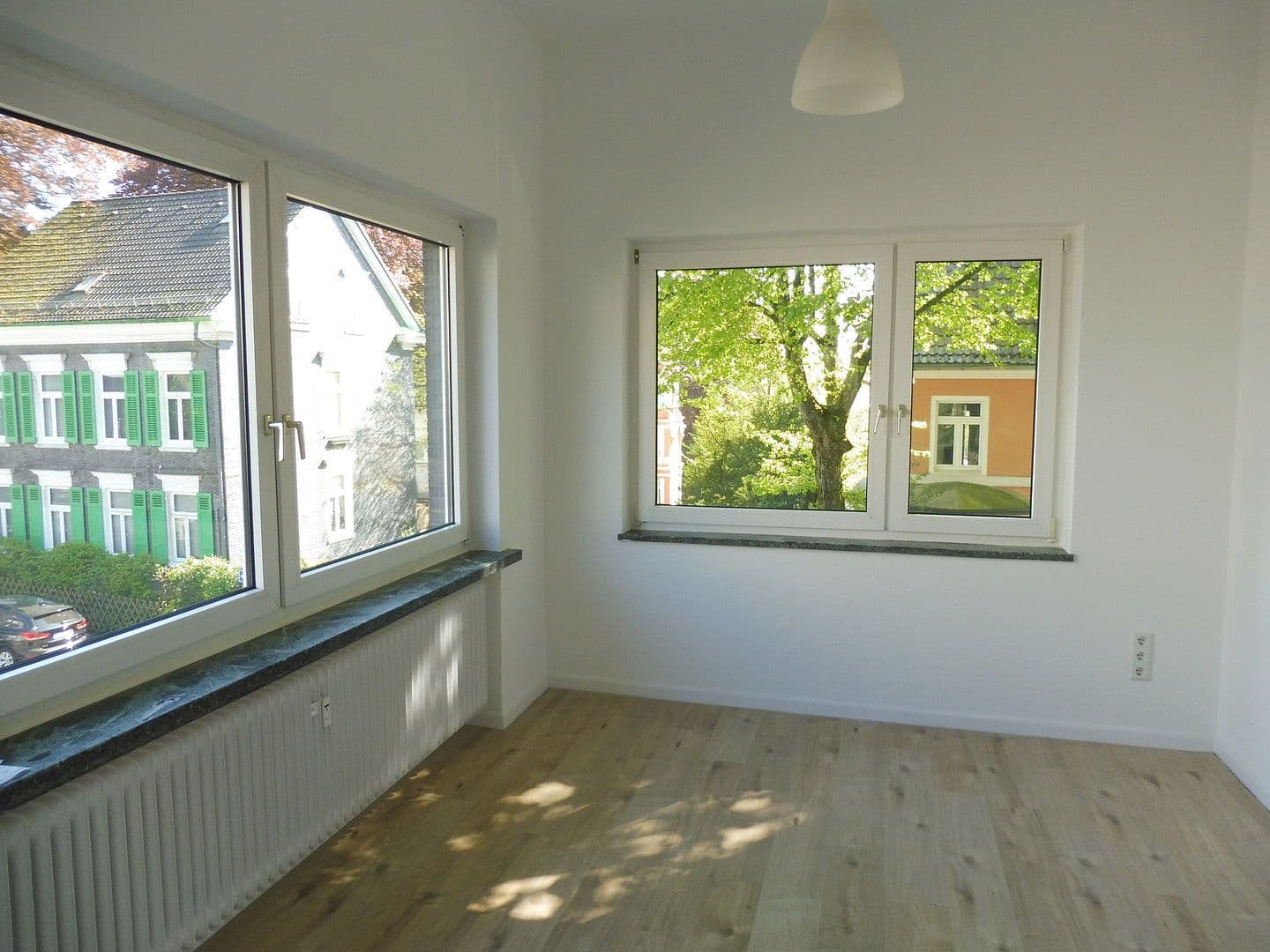 Pronájem bytu 4+1 124 m², Gewerbeschulstraße 11, Remscheid, Severní Porýní-Vestfálsko Pronájem bytu 4+1 124 m², Gewerbeschulstraße 11, Remscheid, Severní Porýní-Vestfálsko