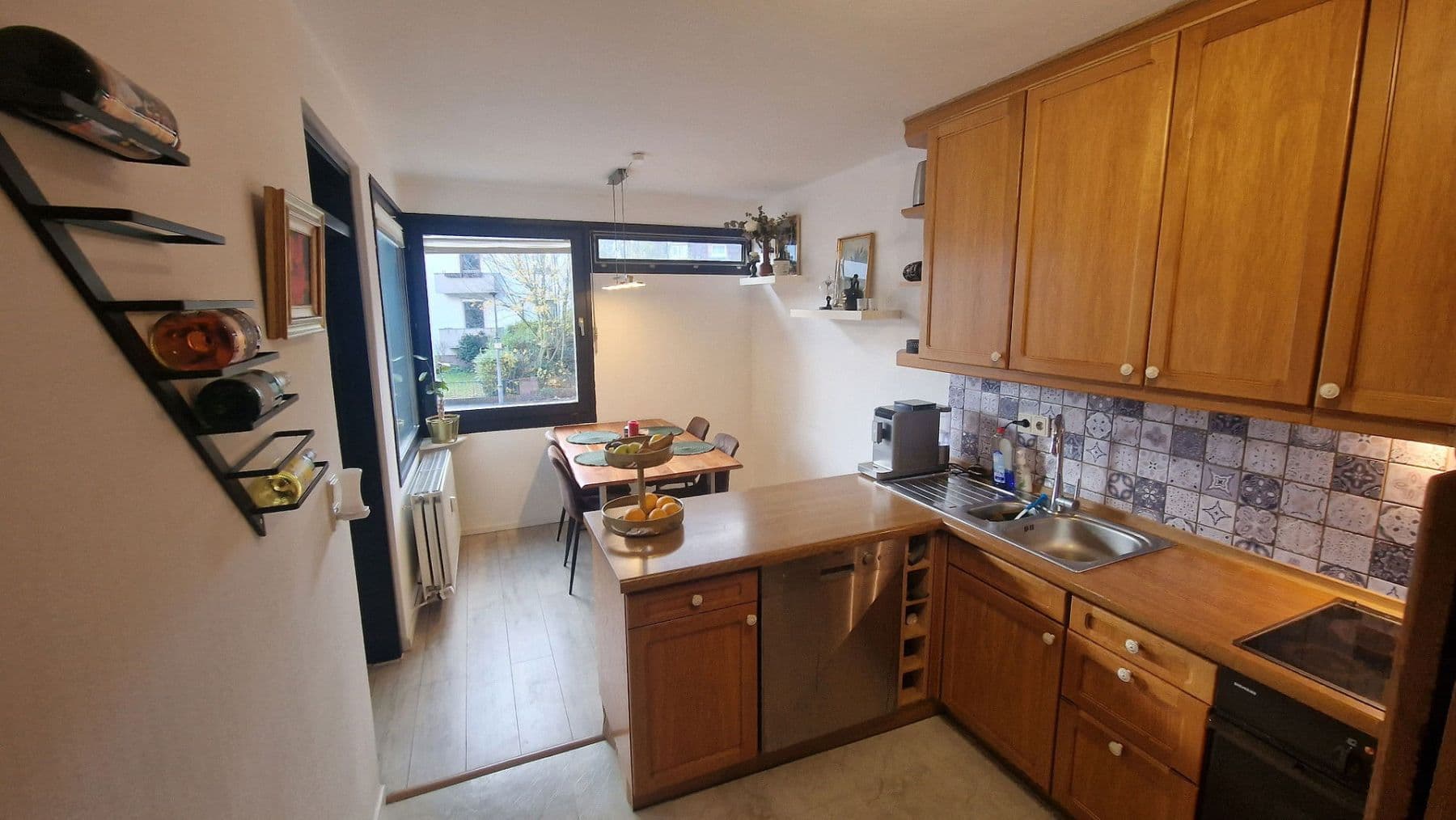 Pronájem bytu 3+1 85 m², Bremen, Bremen Pronájem bytu 3+1 85 m², Bremen, Bremen