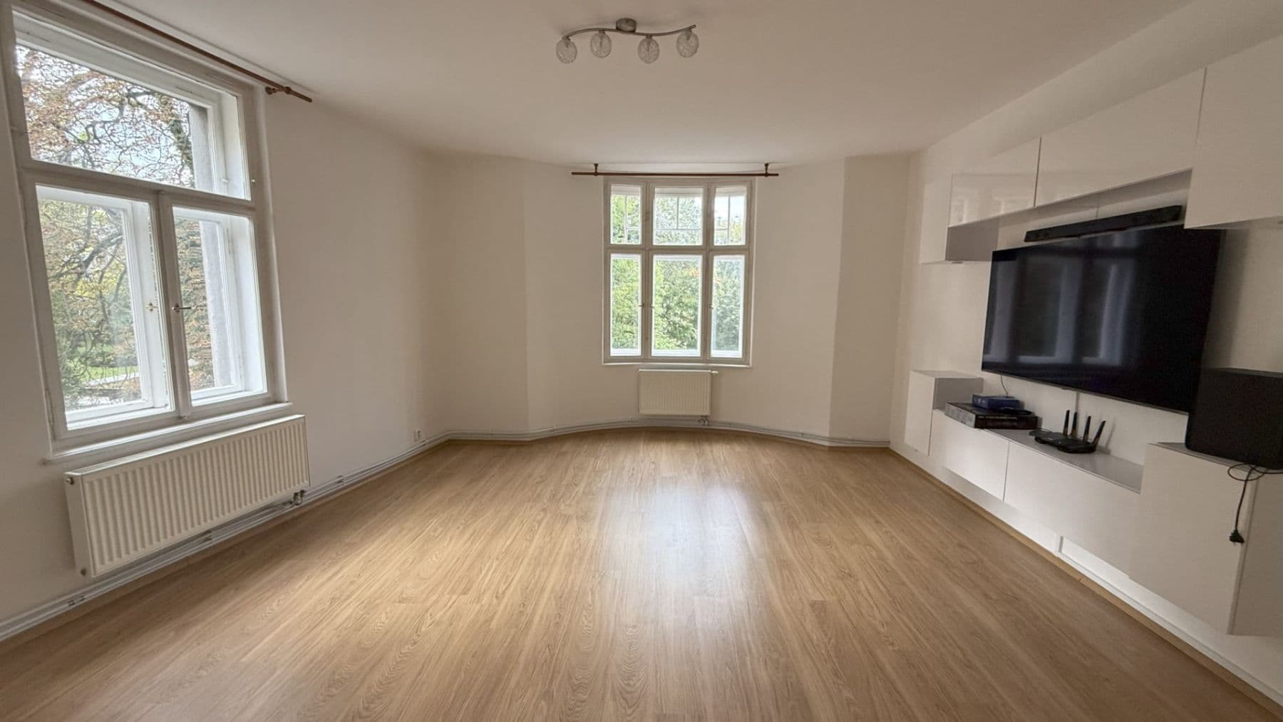 Pronájem bytu 3+1 105 m², Fügnerova, Jablonec nad Nisou, Liberecký kraj Pronájem bytu 3+1 105 m², Fügnerova, Jablonec nad Nisou, Liberecký kraj
