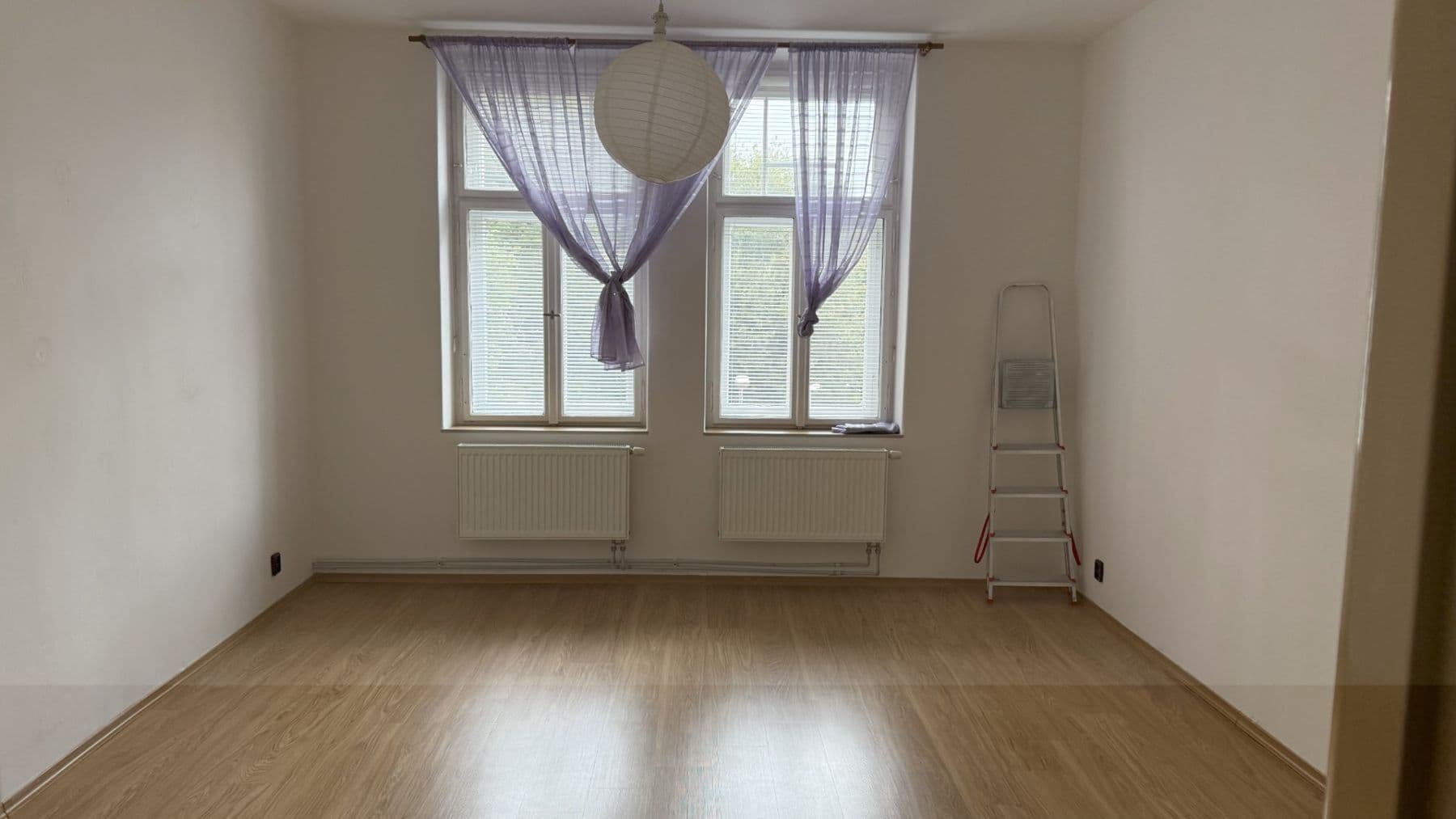 Pronájem bytu 3+1 105 m², Fügnerova, Jablonec nad Nisou, Liberecký kraj Pronájem bytu 3+1 105 m², Fügnerova, Jablonec nad Nisou, Liberecký kraj