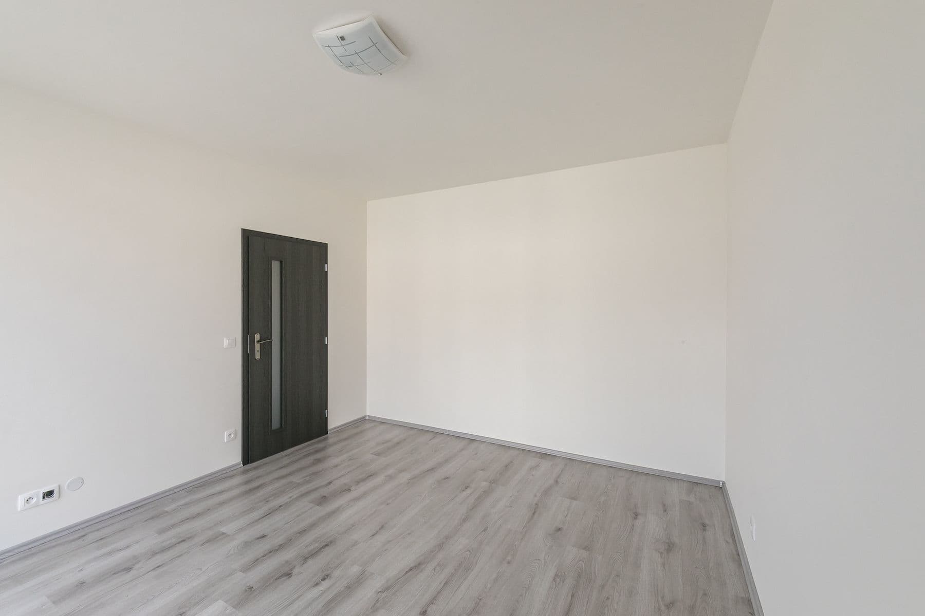 Prodej bytu 2+kk 58 m², Uhlířské Janovice, Středočeský kraj Prodej bytu 2+kk 58 m², Uhlířské Janovice, Středočeský kraj