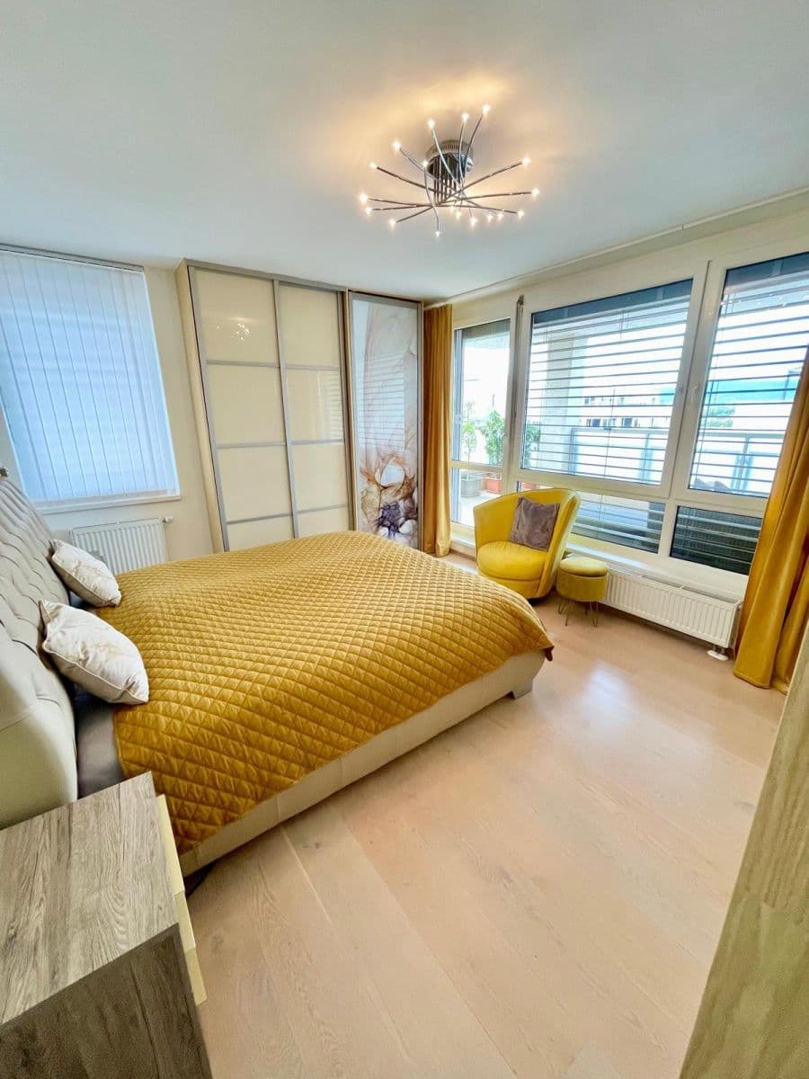 Prodej bytu 4+1 182 m², Galvaniho, Ružinov, Bratislavský kraj Prodej bytu 4+1 182 m², Galvaniho, Ružinov, Bratislavský kraj