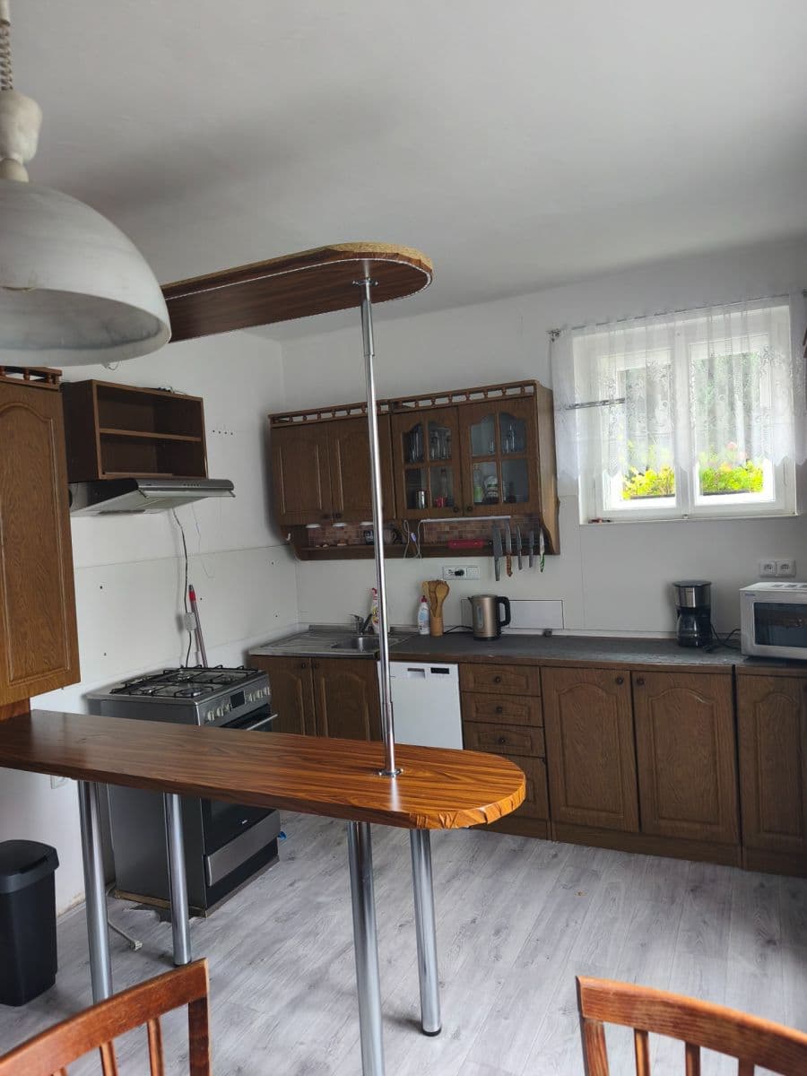 Pronájem bytu 2+1 70 m², Nádražní, Veverská Bítýška, Jihomoravský kraj Pronájem bytu 2+1 70 m², Nádražní, Veverská Bítýška, Jihomoravský kraj