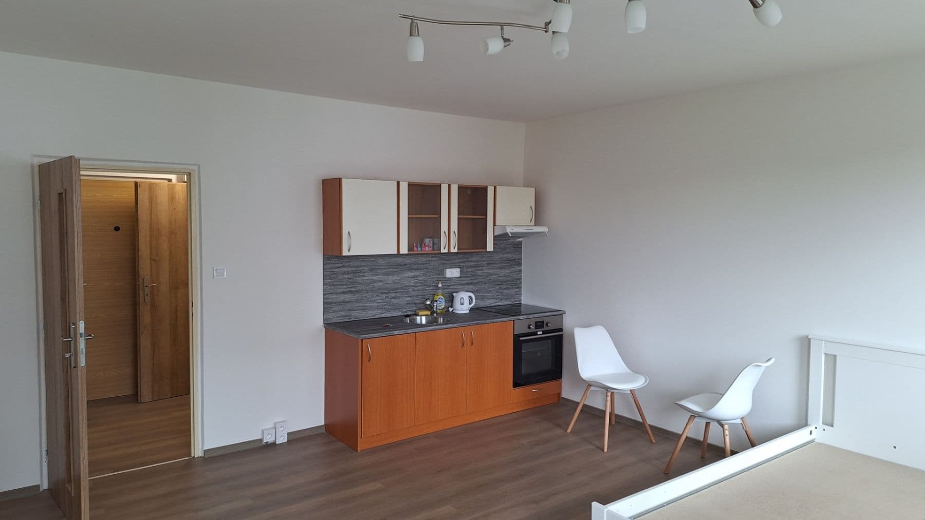 Pronájem bytu 1+kk 31 m², Rabštejnská, Plzeň, Plzeňský kraj Pronájem bytu 1+kk 31 m², Rabštejnská, Plzeň, Plzeňský kraj