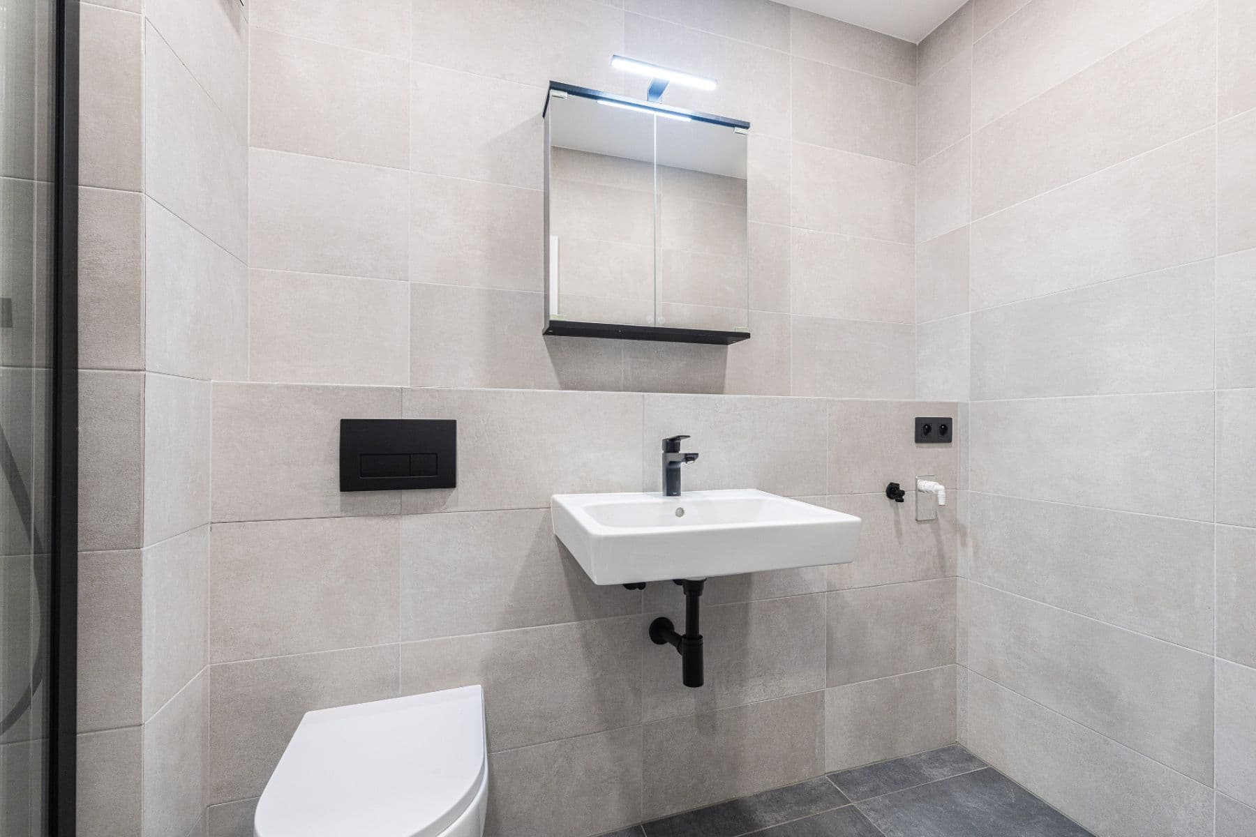Pronájem bytu 2+1 55 m², Malovická, Praha, Praha Pronájem bytu 2+1 55 m², Malovická, Praha, Praha