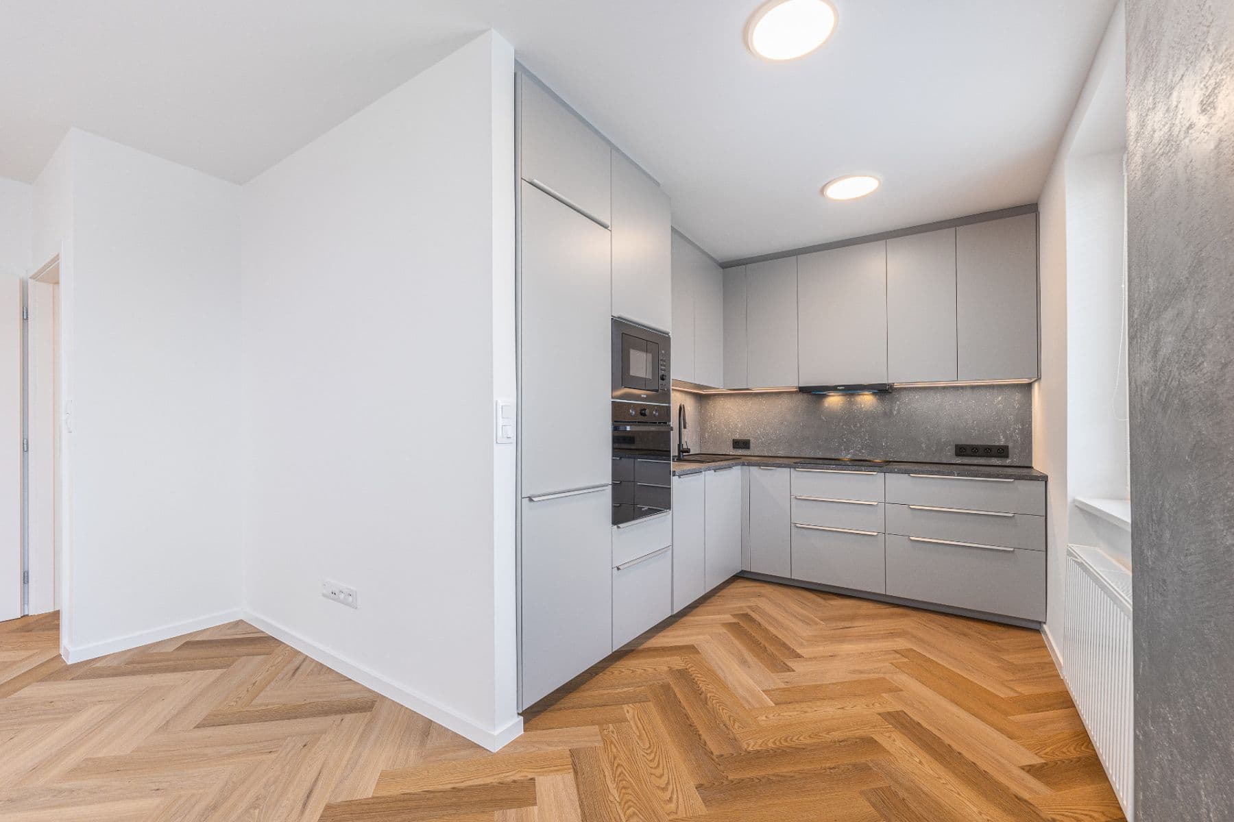 Pronájem bytu 2+1 55 m², Malovická, Praha, Praha Pronájem bytu 2+1 55 m², Malovická, Praha, Praha