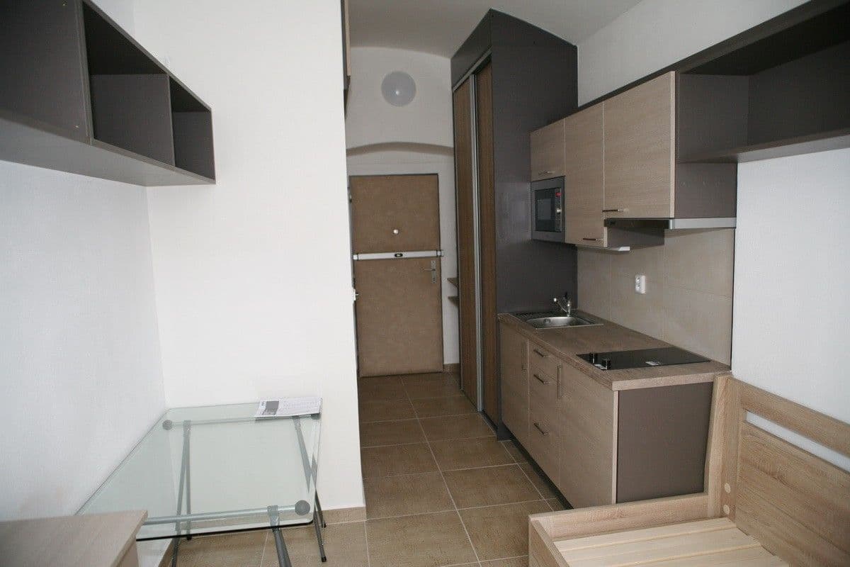 Pronájem bytu 1+kk 20 m², Československé armády, Praha, Praha Pronájem bytu 1+kk 20 m², Československé armády, Praha, Praha