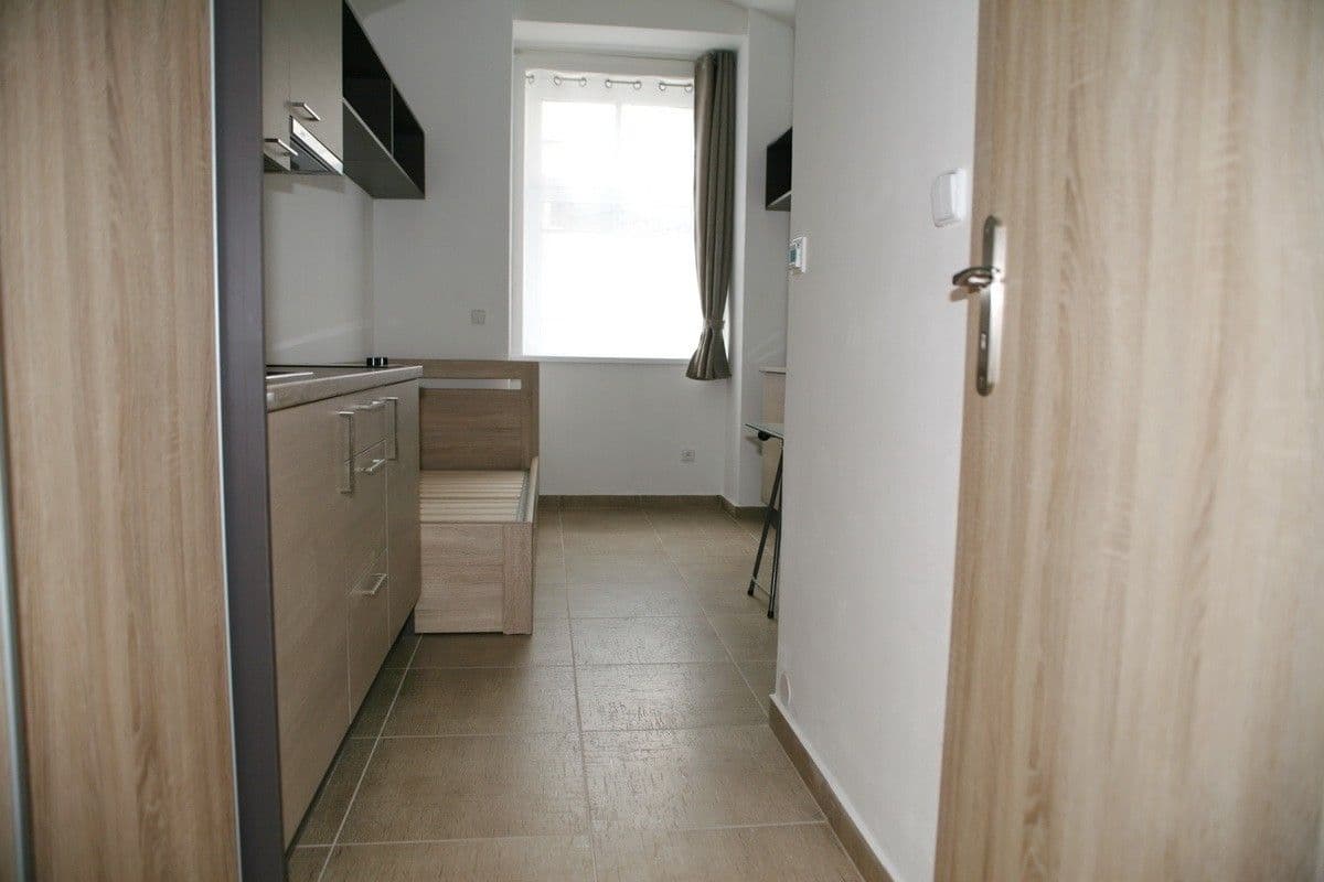 Pronájem bytu 1+kk 20 m², Československé armády, Praha, Praha Pronájem bytu 1+kk 20 m², Československé armády, Praha, Praha