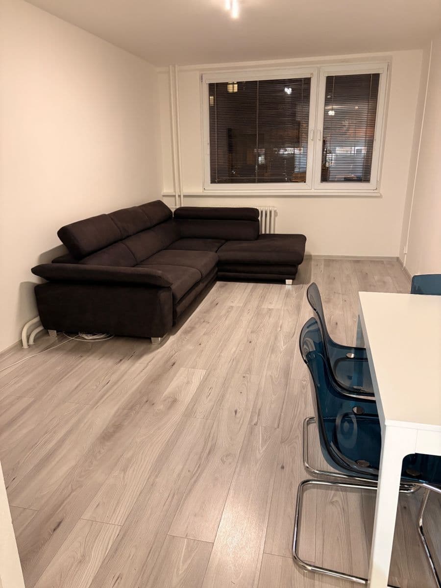 Pronájem bytu 2+kk 51 m², Veronské náměstí, Praha, Praha Pronájem bytu 2+kk 51 m², Veronské náměstí, Praha, Praha