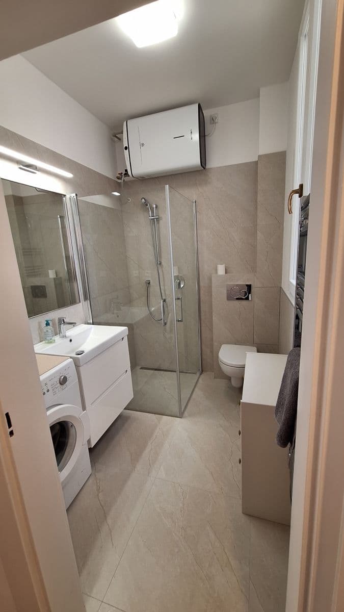 Pronájem bytu 1+kk 32 m², Kodaňská, Praha, Praha Pronájem bytu 1+kk 32 m², Kodaňská, Praha, Praha