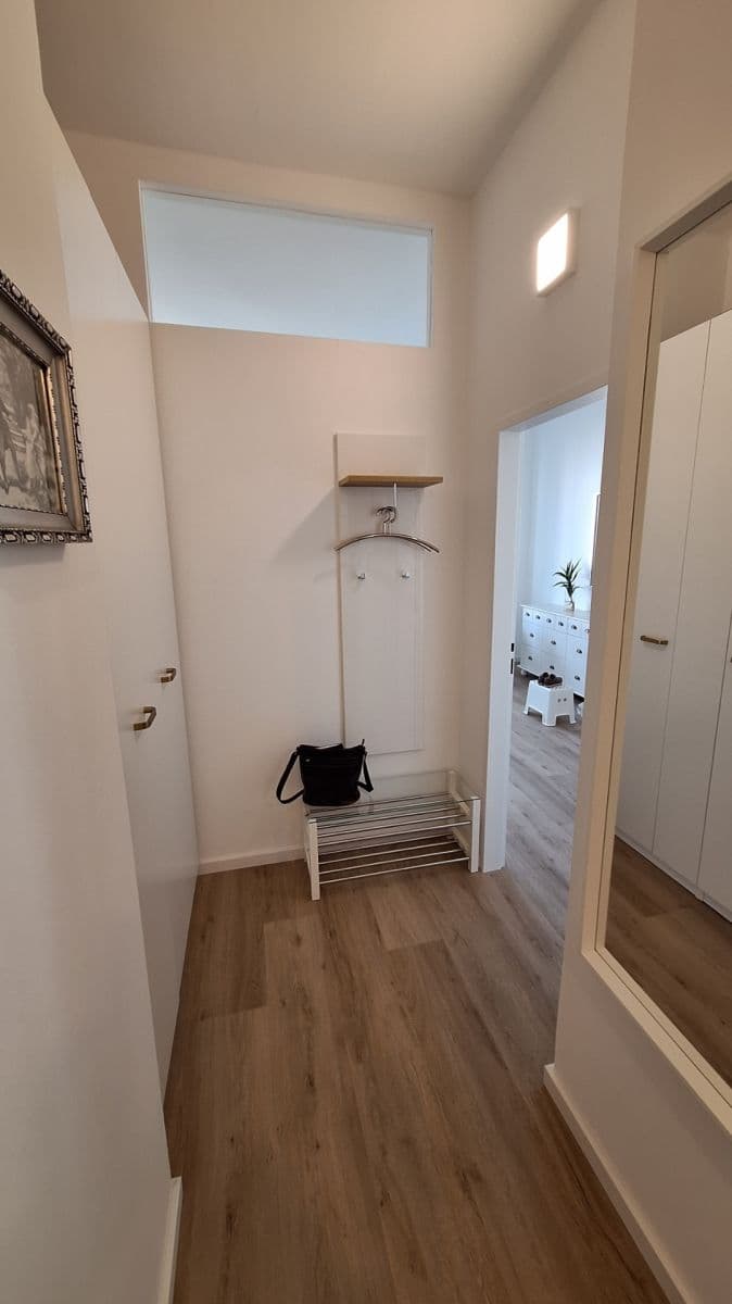 Pronájem bytu 1+kk 32 m², Kodaňská, Praha, Praha Pronájem bytu 1+kk 32 m², Kodaňská, Praha, Praha