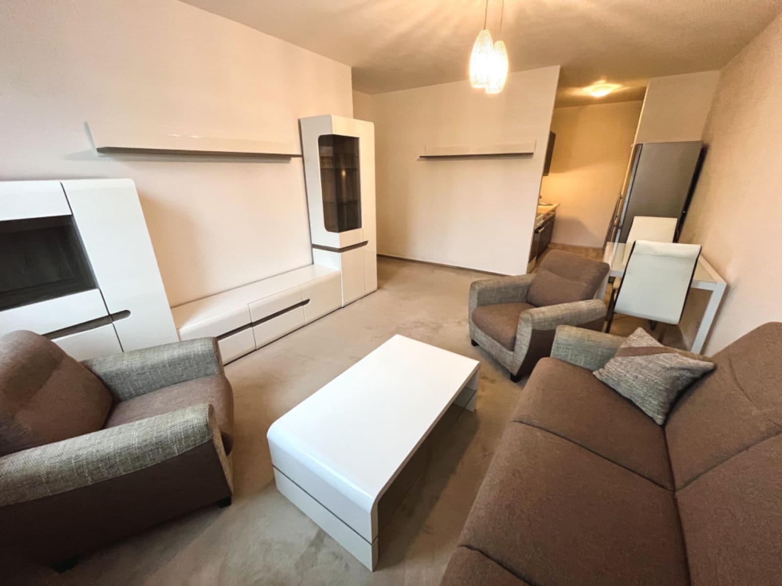 Pronájem bytu 3+kk 57 m², Radomská, Praha, Praha Pronájem bytu 3+kk 57 m², Radomská, Praha, Praha
