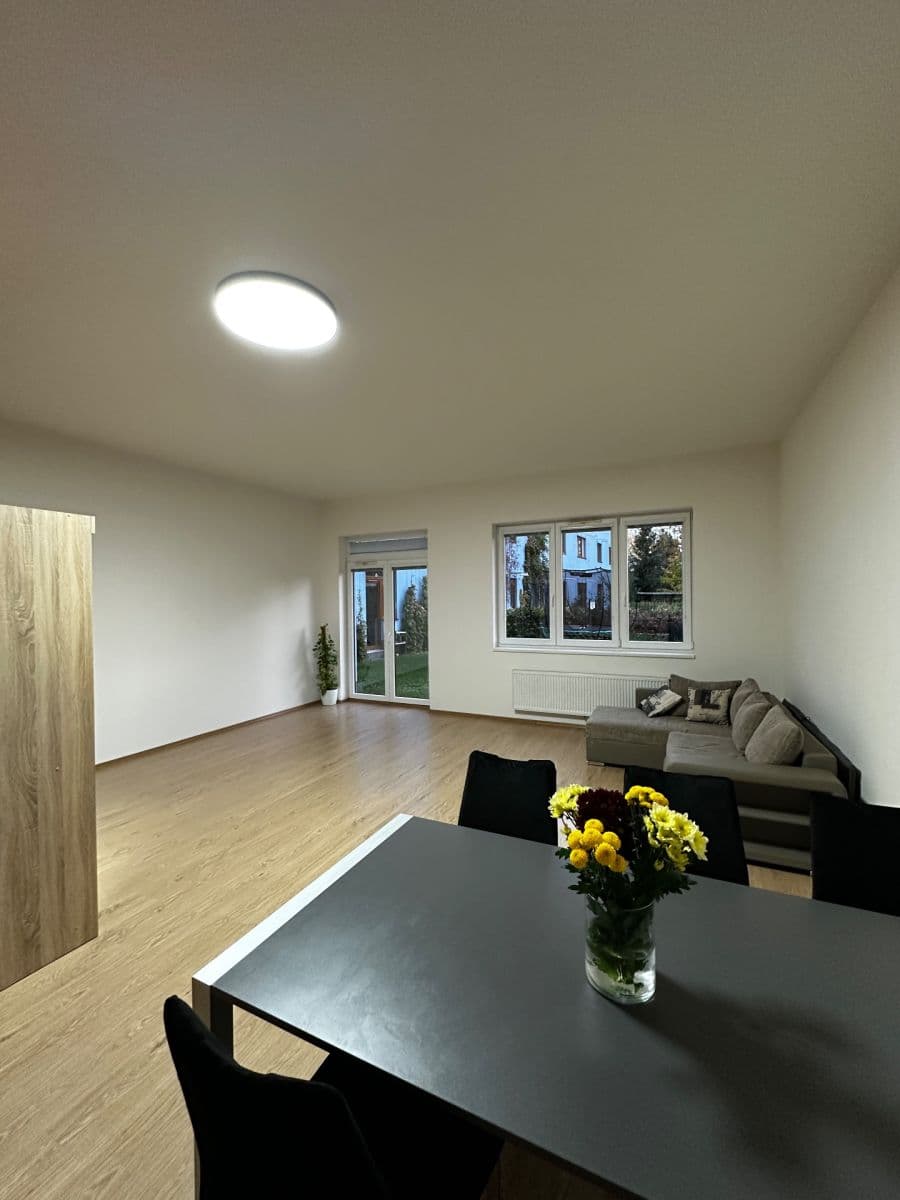 Pronájem bytu 1+kk 66 m², Březenská, Praha, Praha Pronájem bytu 1+kk 66 m², Březenská, Praha, Praha