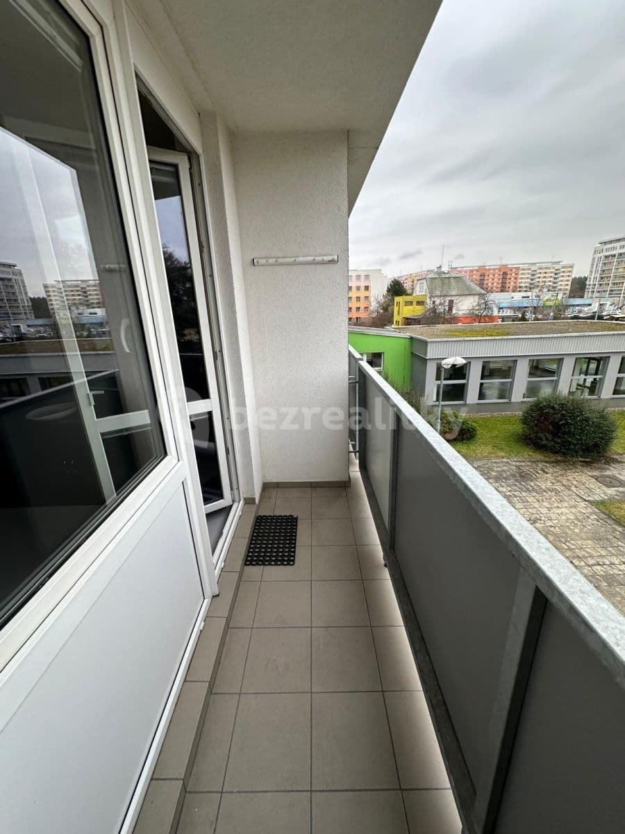 Pronájem bytu 1+kk 35 m², Brožíkova, Hradec Králové, Královéhradecký kraj Pronájem bytu 1+kk 35 m², Brožíkova, Hradec Králové, Královéhradecký kraj