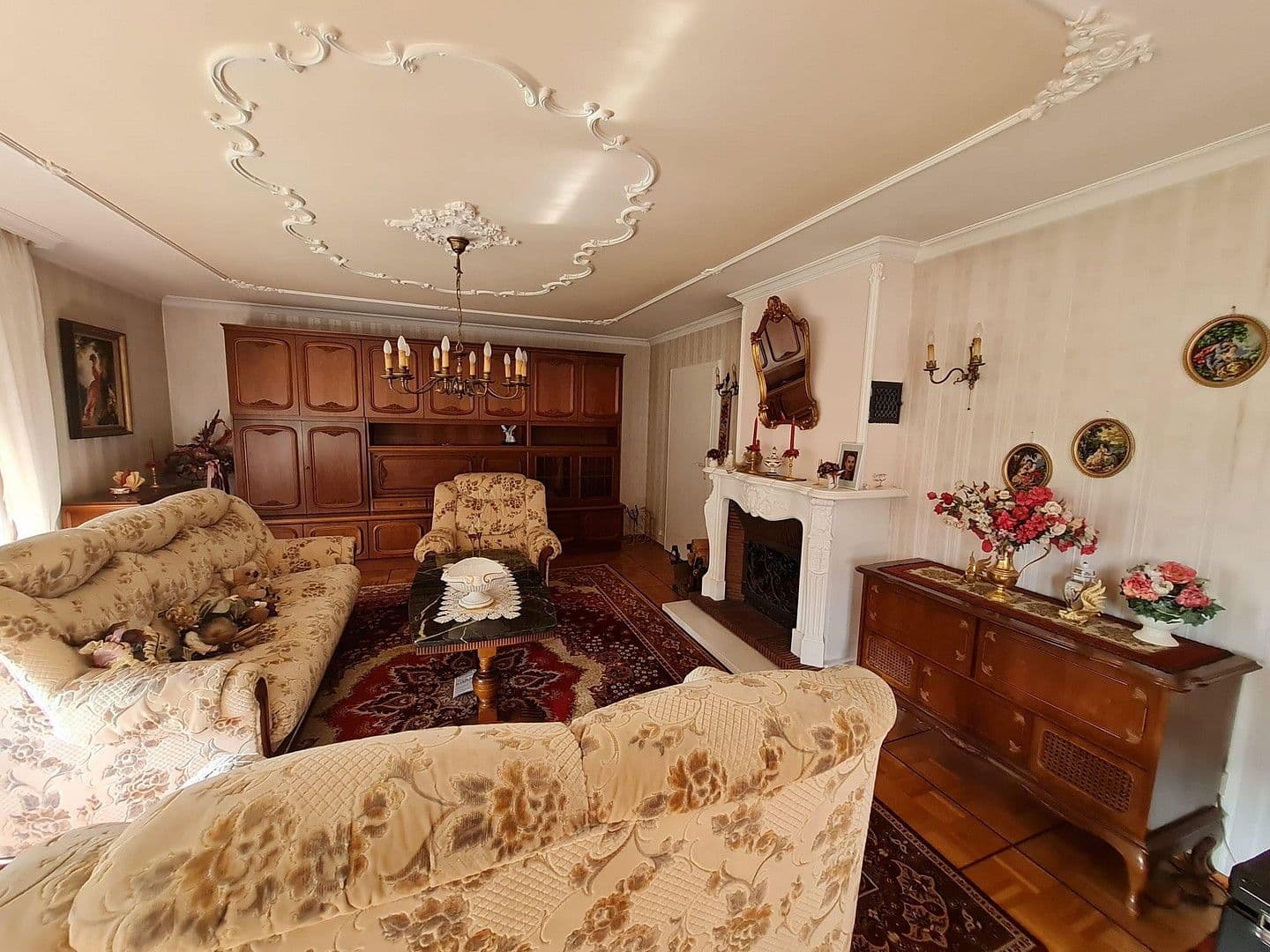 Prodej domu 250 m², pozemek 1.600 m², Homburg, Země Sársko Prodej domu 250 m², pozemek 1.600 m², Homburg, Země Sársko