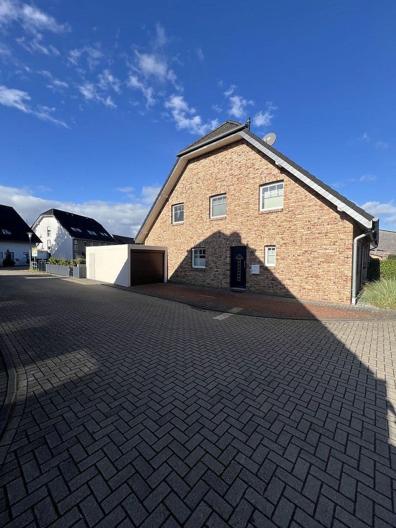 Prodej domu 101 m², pozemek 213 m², Wesel, Severní Porýní-Vestfálsko Prodej domu 101 m², pozemek 213 m², Wesel, Severní Porýní-Vestfálsko