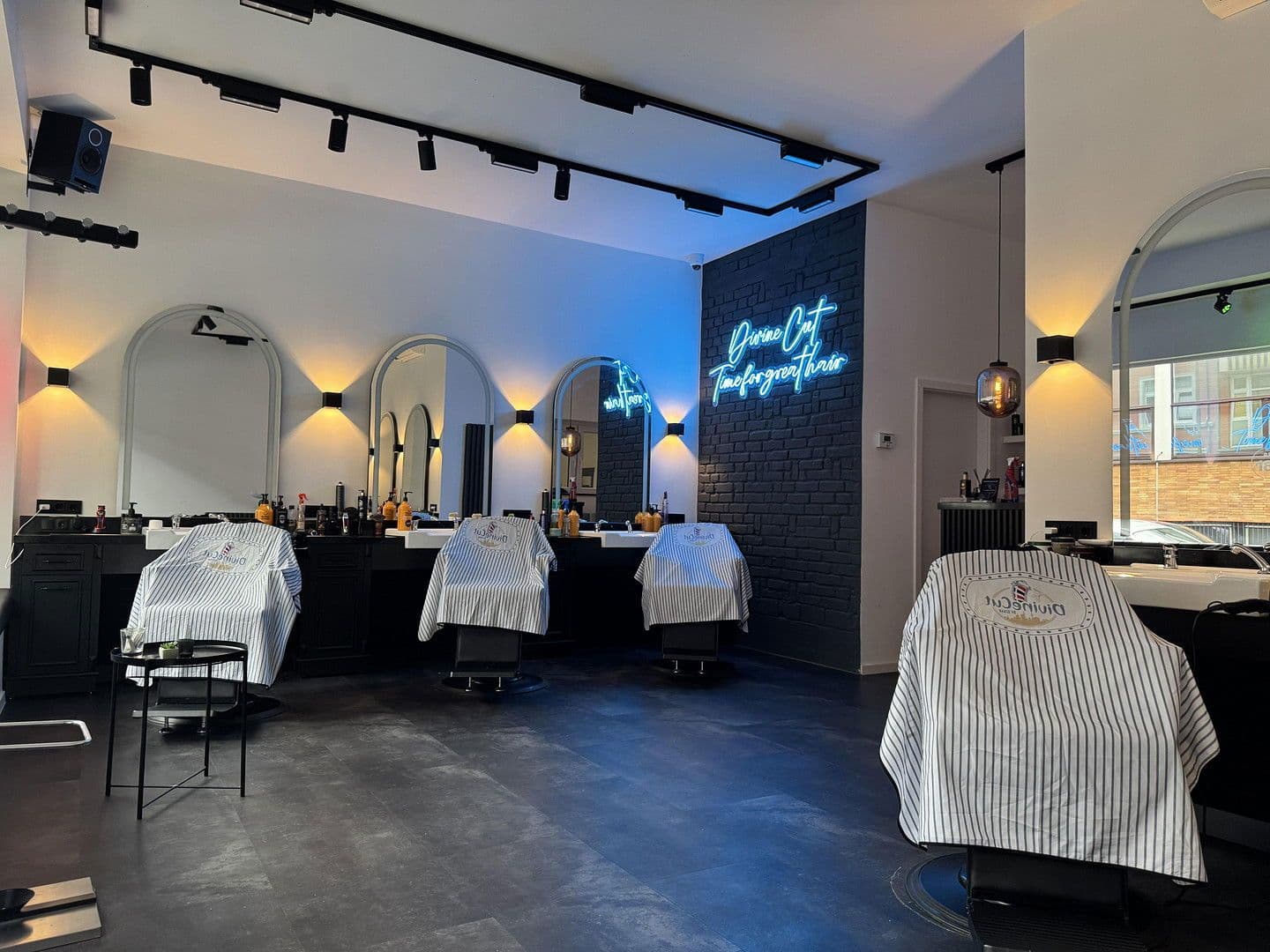 Pronájem nebytového prostoru 65 m², Klingerstraße 4, Frankfurt, Hessen Pronájem nebytového prostoru 65 m², Klingerstraße 4, Frankfurt, Hessen