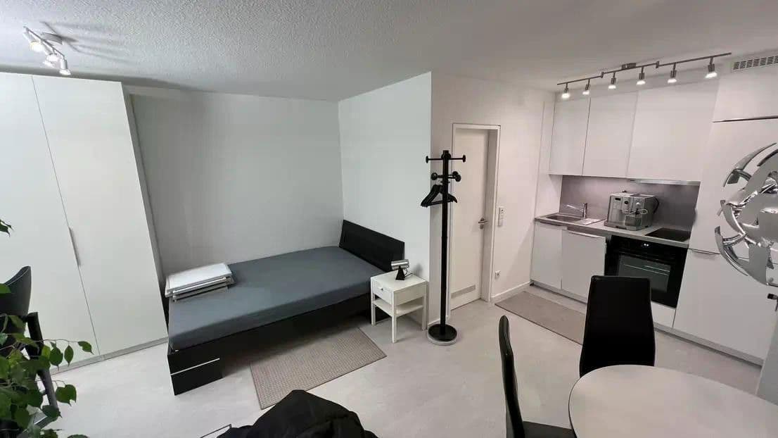 Pronájem bytu 1+1 32 m², Dattelweg 29, Stuttgart, Bádensko-Württembersko Pronájem bytu 1+1 32 m², Dattelweg 29, Stuttgart, Bádensko-Württembersko