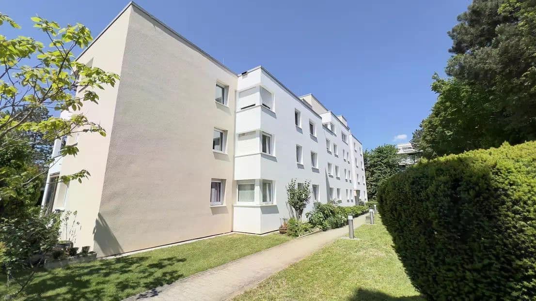 Pronájem bytu 1+1 32 m², Dattelweg 29, Stuttgart, Bádensko-Württembersko Pronájem bytu 1+1 32 m², Dattelweg 29, Stuttgart, Bádensko-Württembersko