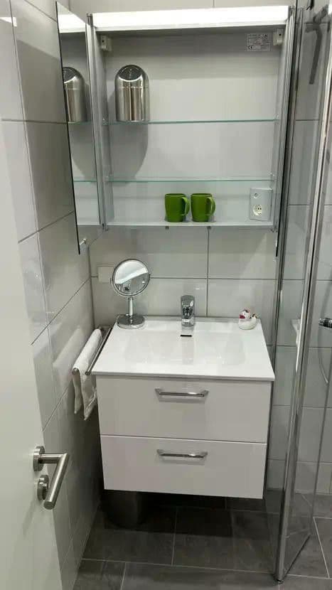 Pronájem bytu 1+1 32 m², Dattelweg 29, Stuttgart, Bádensko-Württembersko Pronájem bytu 1+1 32 m², Dattelweg 29, Stuttgart, Bádensko-Württembersko