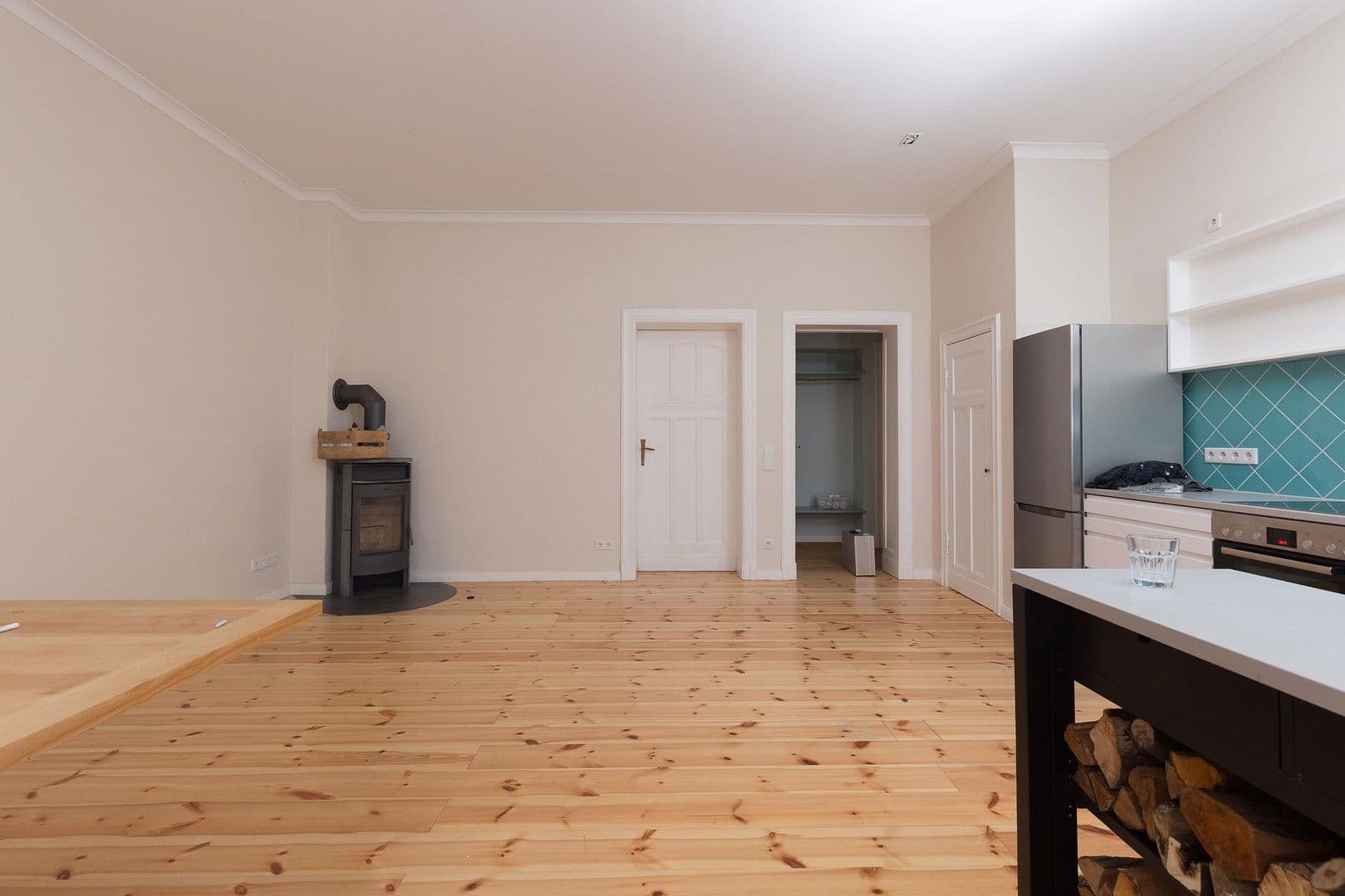 Prodej bytu 4+1 105 m², Kienitzer Str. 111, Berlin, Berlín Prodej bytu 4+1 105 m², Kienitzer Str. 111, Berlin, Berlín