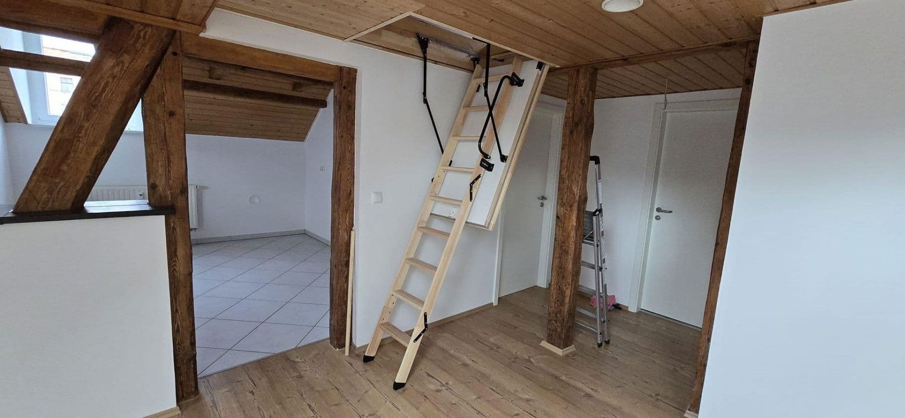 Pronájem bytu 3+1 108 m², Markt 5, Treuen, Sasko Pronájem bytu 3+1 108 m², Markt 5, Treuen, Sasko