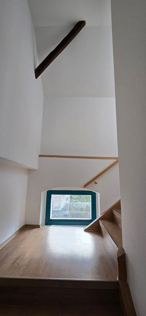 Pronájem bytu 3+1 108 m², Markt 5, Treuen, Sasko Pronájem bytu 3+1 108 m², Markt 5, Treuen, Sasko