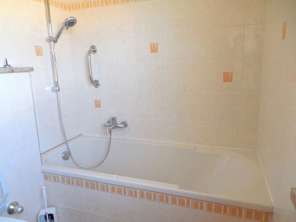 Prodej domu 119 m², pozemek 319 m², Eichenau, Bavorsko Prodej domu 119 m², pozemek 319 m², Eichenau, Bavorsko