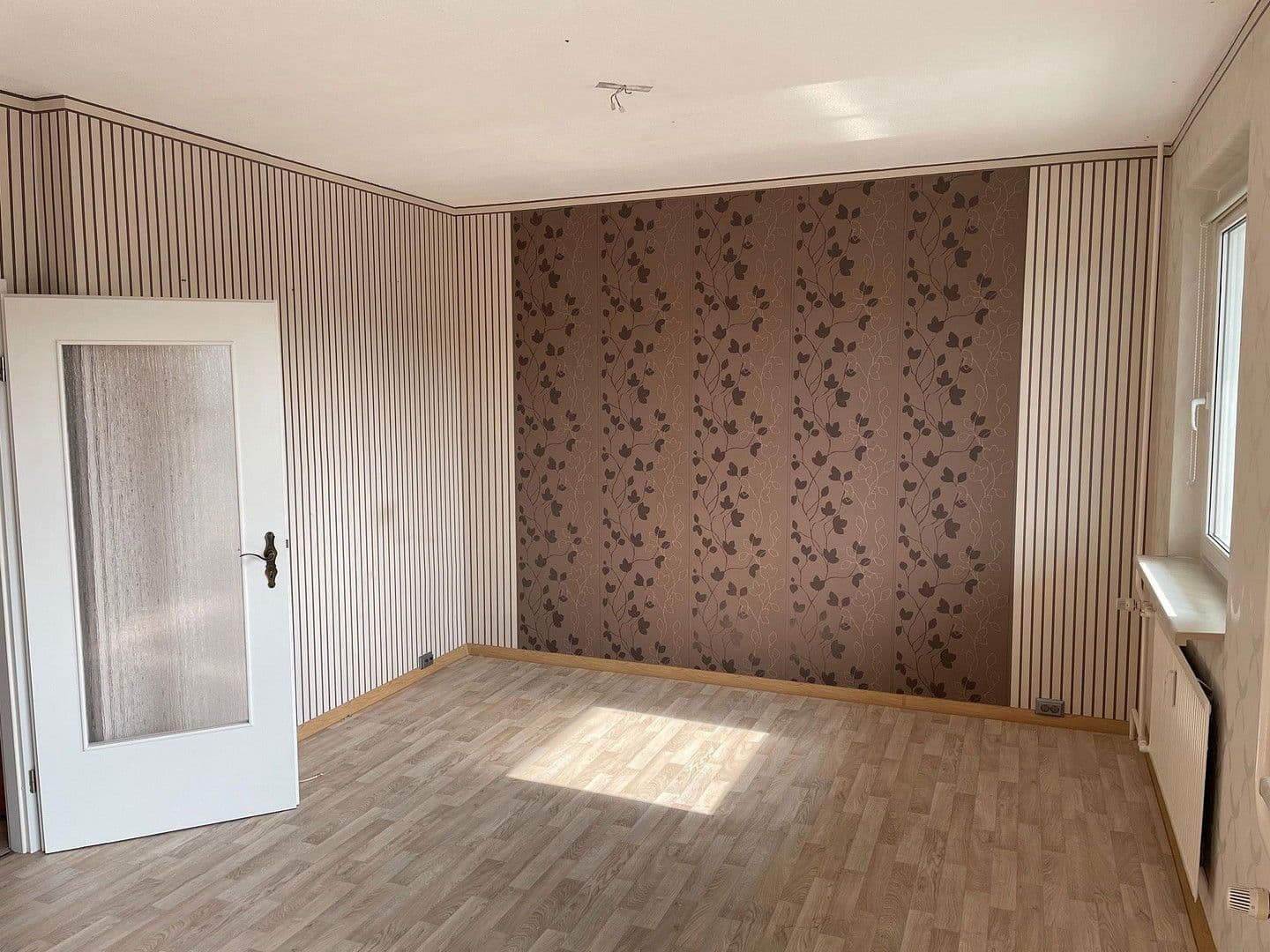 Pronájem bytu 3+1 63 m², Basedowstraße 9, Sömmerda, Durynsko Pronájem bytu 3+1 63 m², Basedowstraße 9, Sömmerda, Durynsko