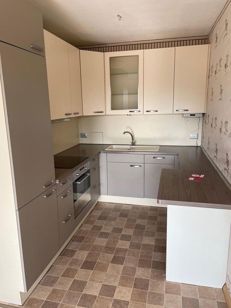 Pronájem bytu 3+1 63 m², Basedowstraße 9, Sömmerda, Durynsko Pronájem bytu 3+1 63 m², Basedowstraße 9, Sömmerda, Durynsko