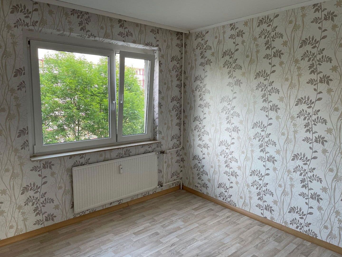 Pronájem bytu 3+1 63 m², Basedowstraße 9, Sömmerda, Durynsko Pronájem bytu 3+1 63 m², Basedowstraße 9, Sömmerda, Durynsko