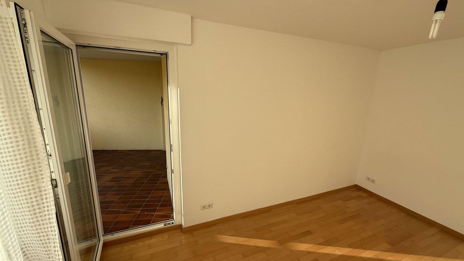 Pronájem bytu 4+kk 106 m², Stuttgart, Bádensko-Württembersko Pronájem bytu 4+kk 106 m², Stuttgart, Bádensko-Württembersko