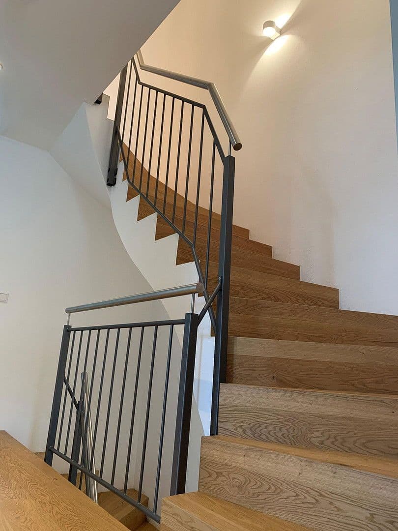 Prodej domu 160 m², pozemek 363 m², Dillingen an der Donau, Bavorsko Prodej domu 160 m², pozemek 363 m², Dillingen an der Donau, Bavorsko