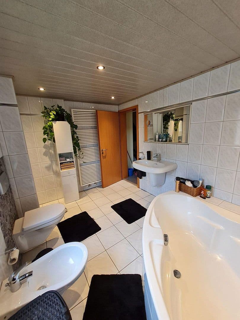 Prodej bytu 4+kk 118 m², Recklinghausen, Severní Porýní-Vestfálsko Prodej bytu 4+kk 118 m², Recklinghausen, Severní Porýní-Vestfálsko