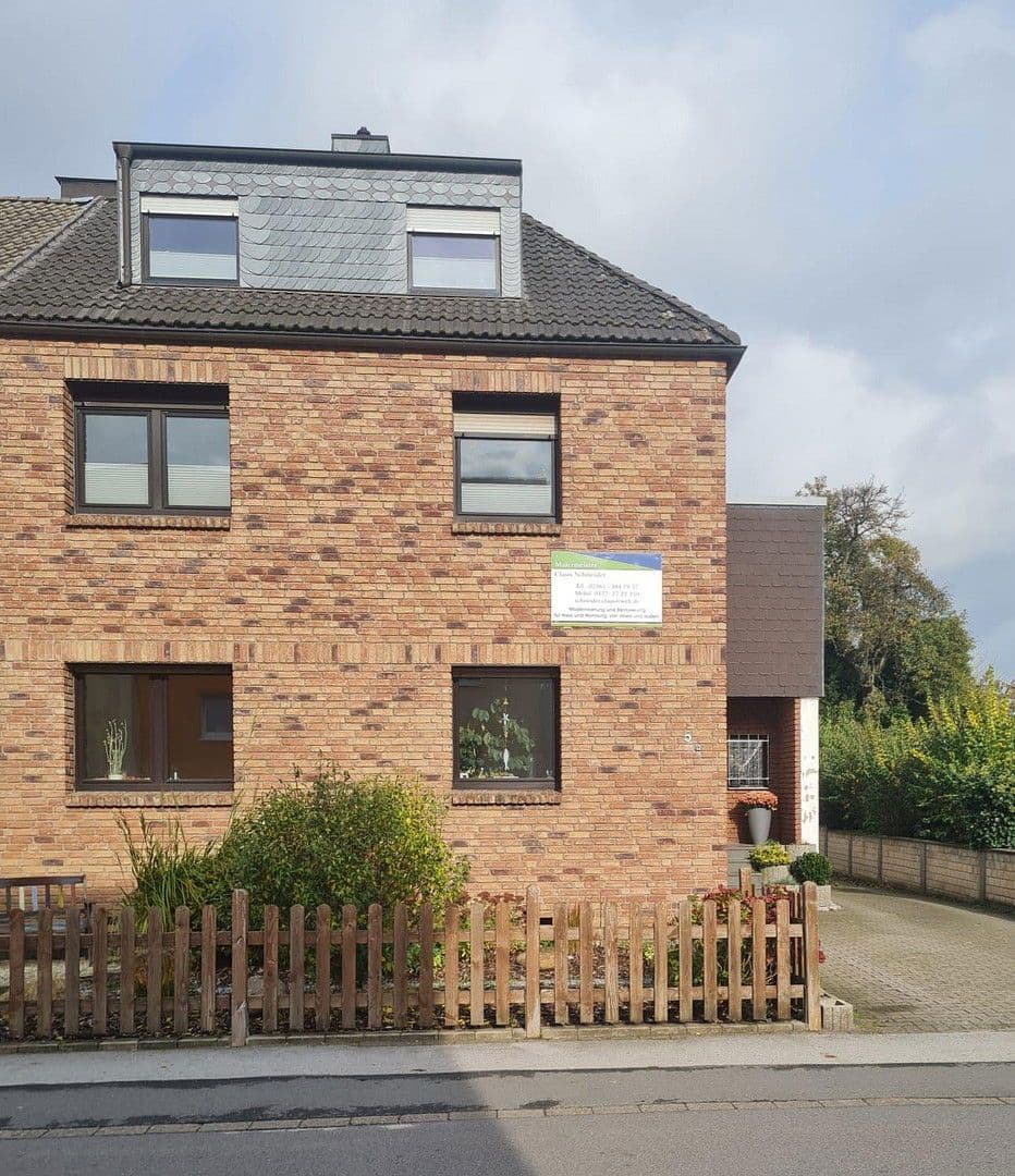 Prodej bytu 4+kk 118 m², Recklinghausen, Severní Porýní-Vestfálsko Prodej bytu 4+kk 118 m², Recklinghausen, Severní Porýní-Vestfálsko