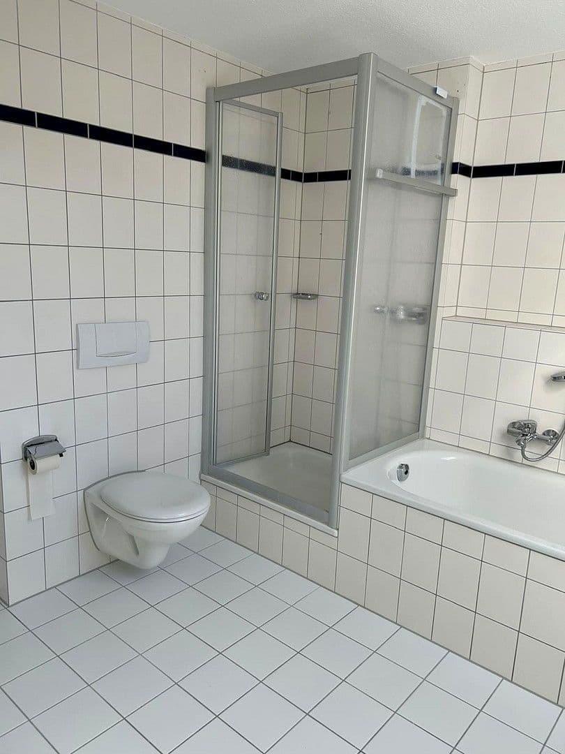 Pronájem bytu 5+1 128 m², Lange Gasse 26, Bondorf, Bádensko-Württembersko Pronájem bytu 5+1 128 m², Lange Gasse 26, Bondorf, Bádensko-Württembersko