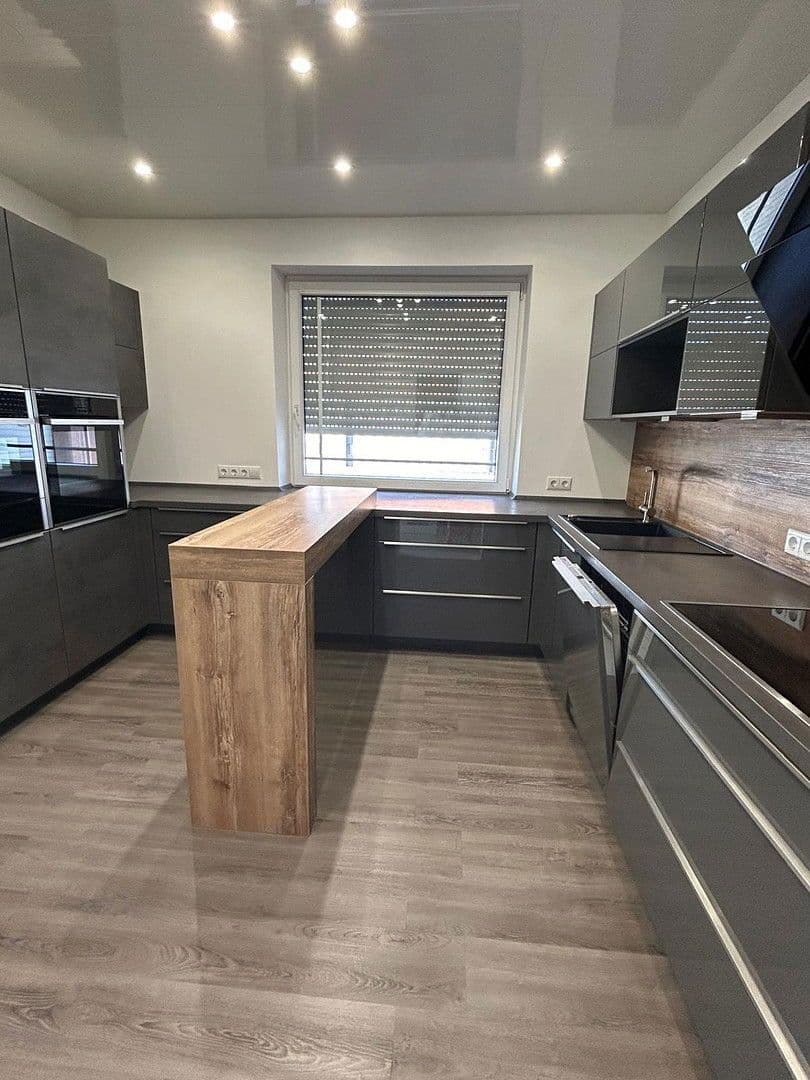 Prodej domu 143 m², pozemek 600 m², Calberlah, Dolní Sasko Prodej domu 143 m², pozemek 600 m², Calberlah, Dolní Sasko