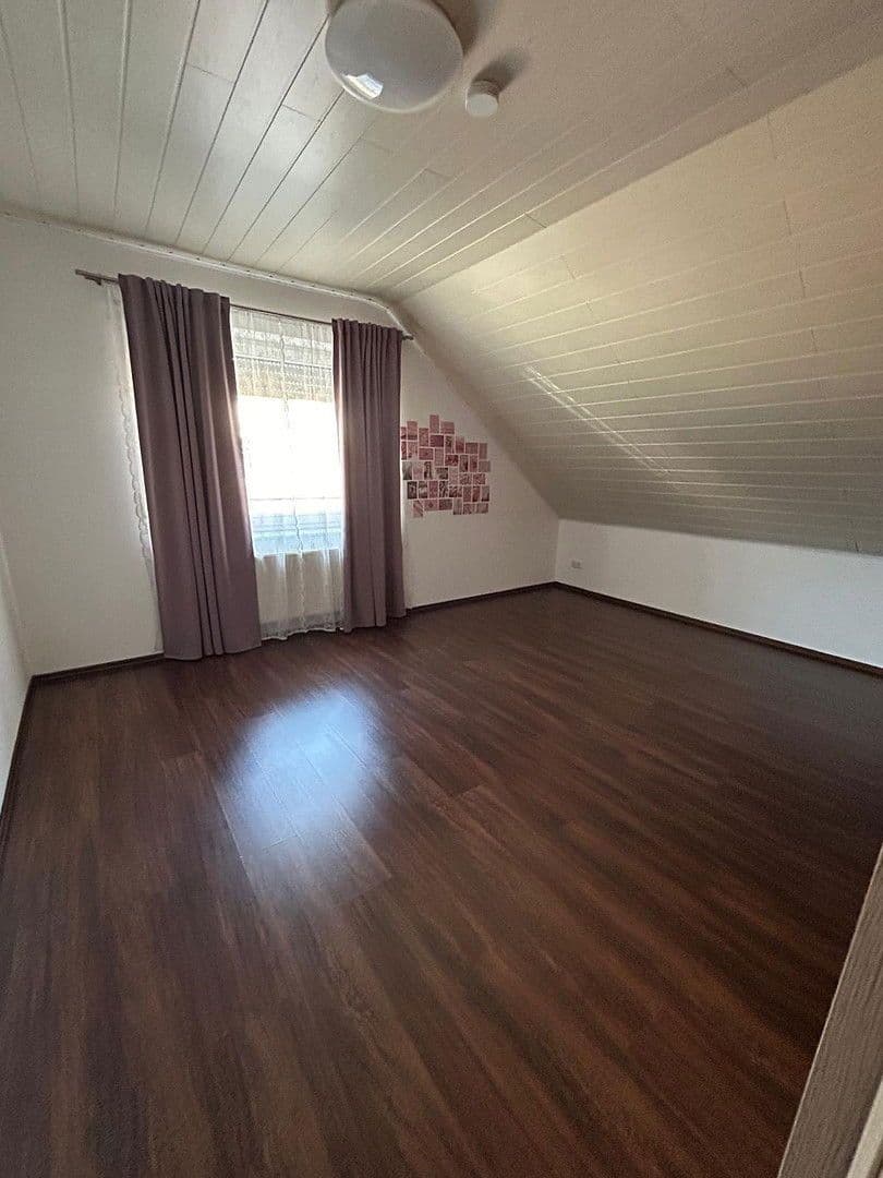Prodej domu 143 m², pozemek 600 m², Calberlah, Dolní Sasko Prodej domu 143 m², pozemek 600 m², Calberlah, Dolní Sasko