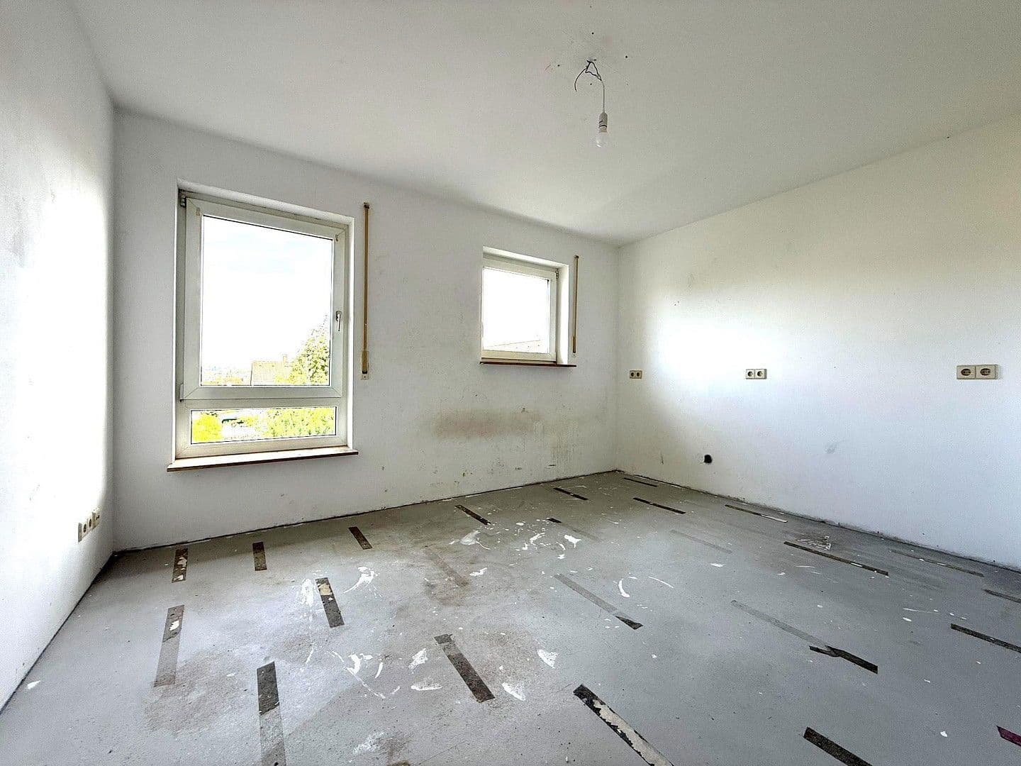 Prodej domu 124 m², pozemek 189 m², Znaimer Str. 13, Schwäbisch Gmünd, Bádensko-Württembersko Prodej domu 124 m², pozemek 189 m², Znaimer Str. 13, Schwäbisch Gmünd, Bádensko-Württembersko