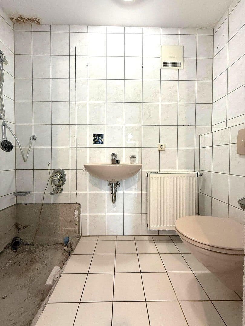 Prodej domu 124 m², pozemek 189 m², Znaimer Str. 13, Schwäbisch Gmünd, Bádensko-Württembersko Prodej domu 124 m², pozemek 189 m², Znaimer Str. 13, Schwäbisch Gmünd, Bádensko-Württembersko