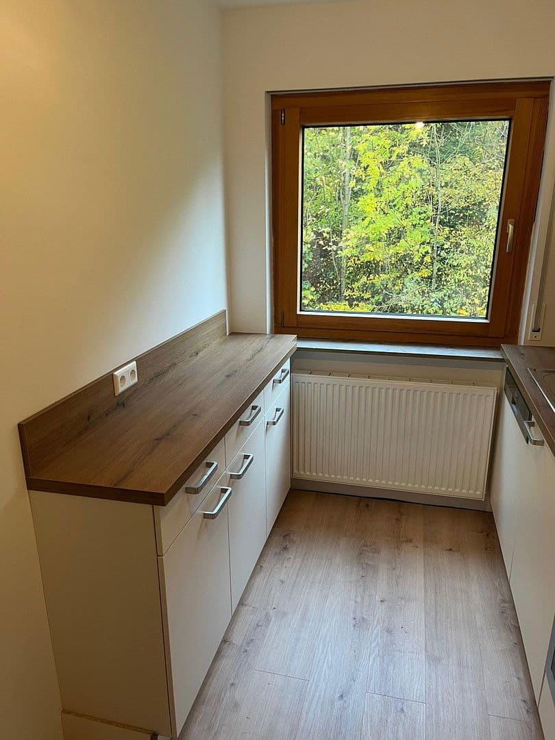Pronájem bytu 3+1 70 m², Schwäbisch Gmünd, Bádensko-Württembersko Pronájem bytu 3+1 70 m², Schwäbisch Gmünd, Bádensko-Württembersko