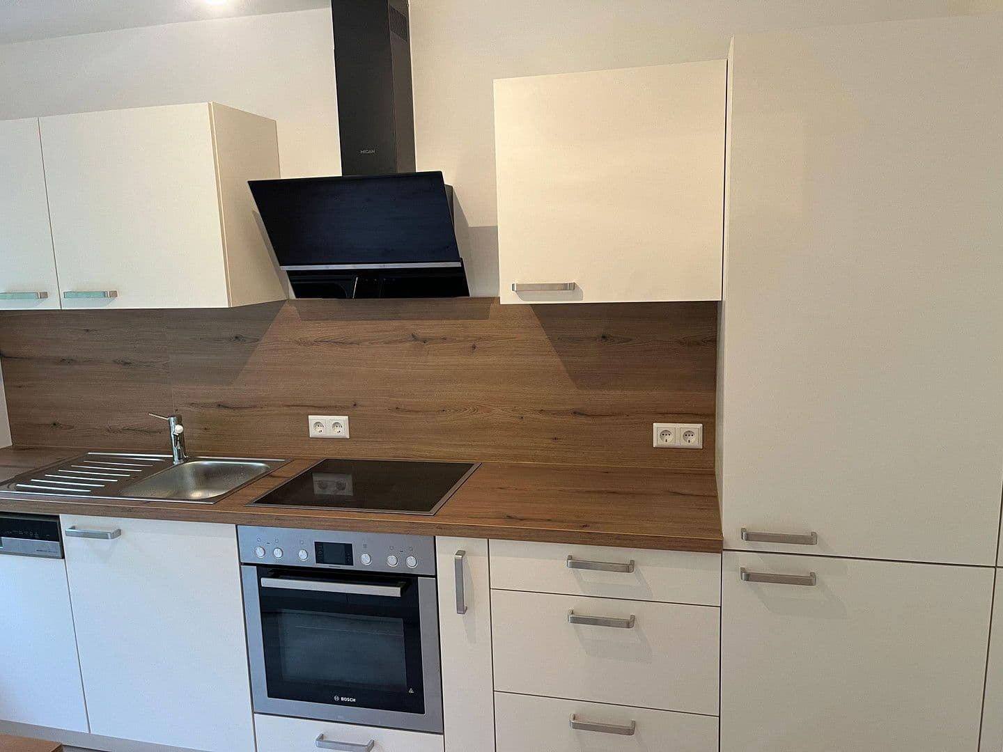 Pronájem bytu 3+1 70 m², Schwäbisch Gmünd, Bádensko-Württembersko Pronájem bytu 3+1 70 m², Schwäbisch Gmünd, Bádensko-Württembersko