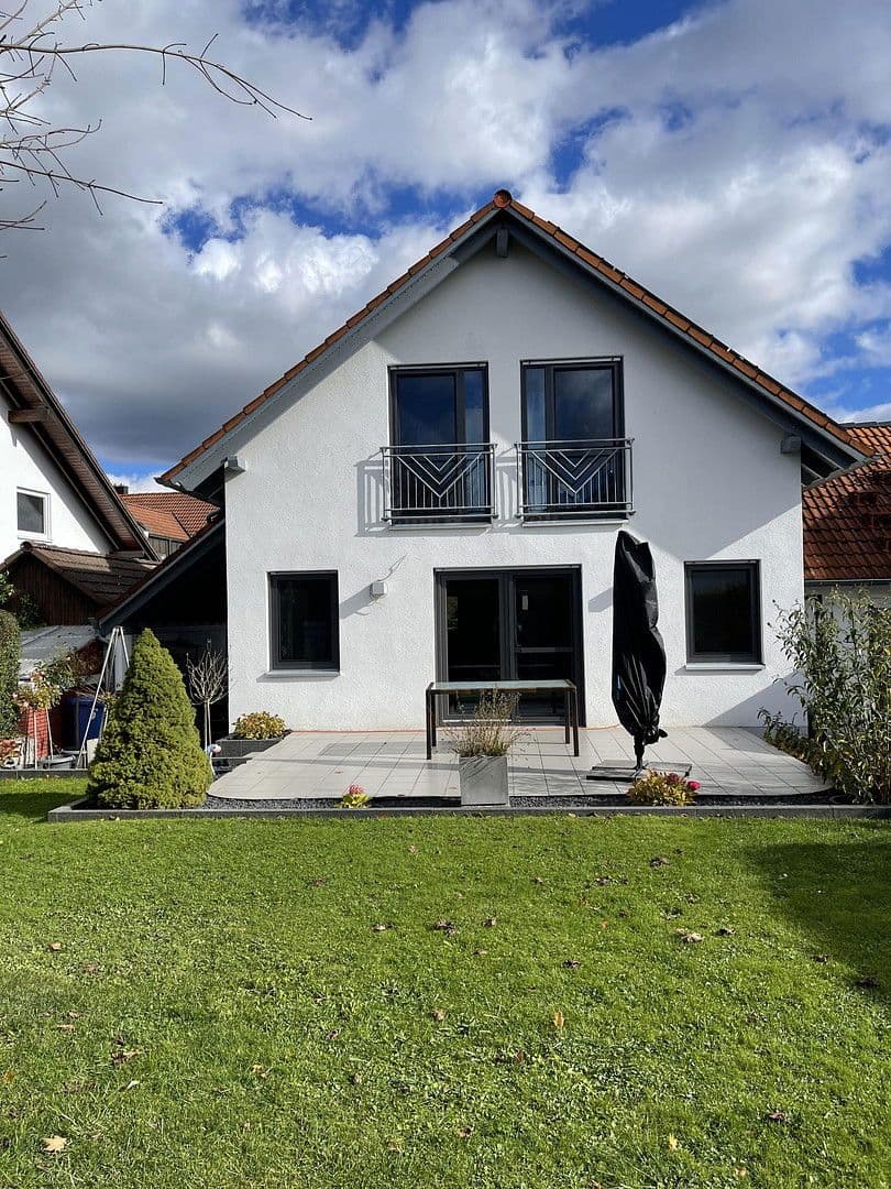 Prodej domu 140 m², pozemek 330 m², Achstetten, Bádensko-Württembersko Prodej domu 140 m², pozemek 330 m², Achstetten, Bádensko-Württembersko